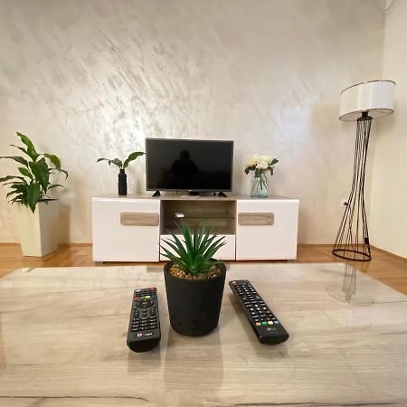 Apartman A&M Тиват Екстер'єр фото
