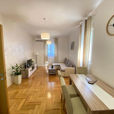 Apartman A&M Тиват Екстер'єр фото