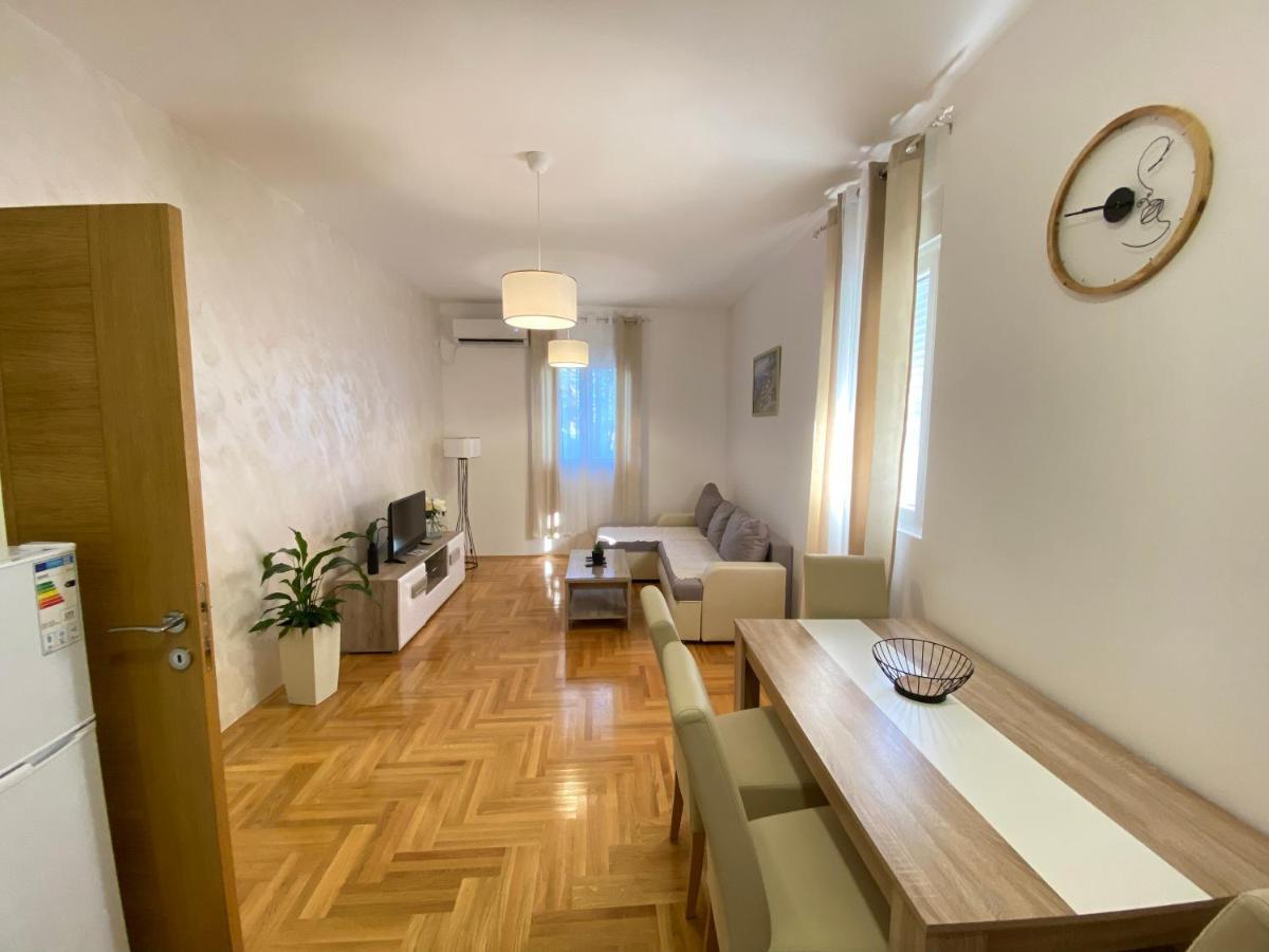 Apartman A&M Тиват Екстер'єр фото
